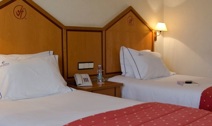 Standard room VIP Inn Berna Lisbon Standard room VIP Inn Berna Lisbon